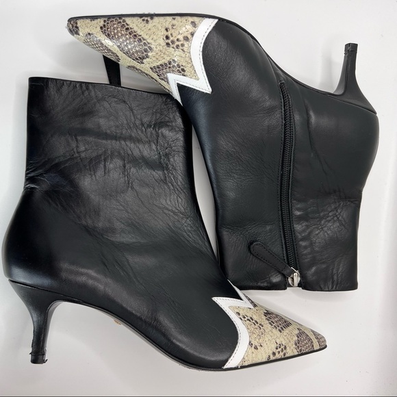 RAYE • Savvy Bootie in Black - Picture 4 of 12